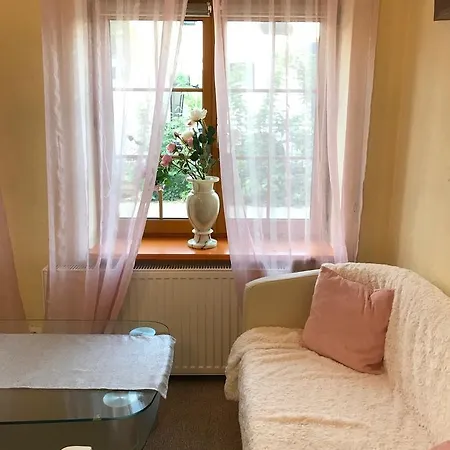 Belona 홈스테이 *